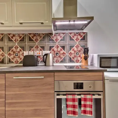 Old Lodge One Bedroom Apartment By Vallettastay Apartment Valletta