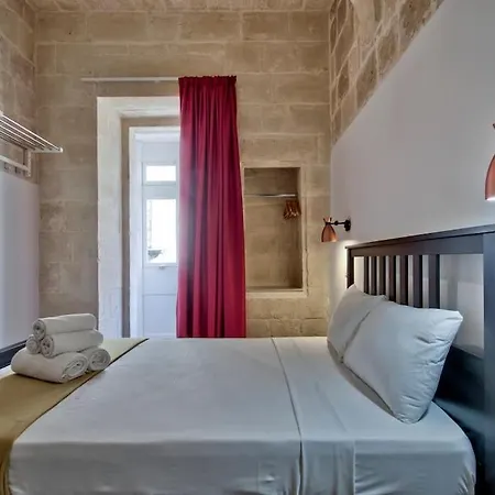 Old Lodge One Bedroom Apartment By Vallettastay Апартаменты *